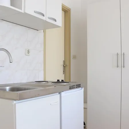 With A Parking Space Hvar - 5687 Apartamento