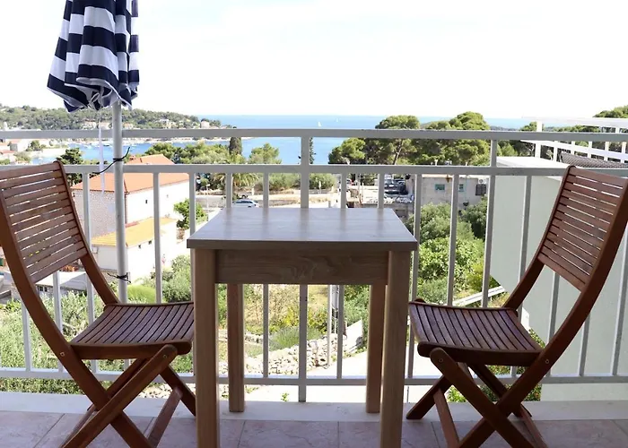 With A Parking Space Hvar - 5687