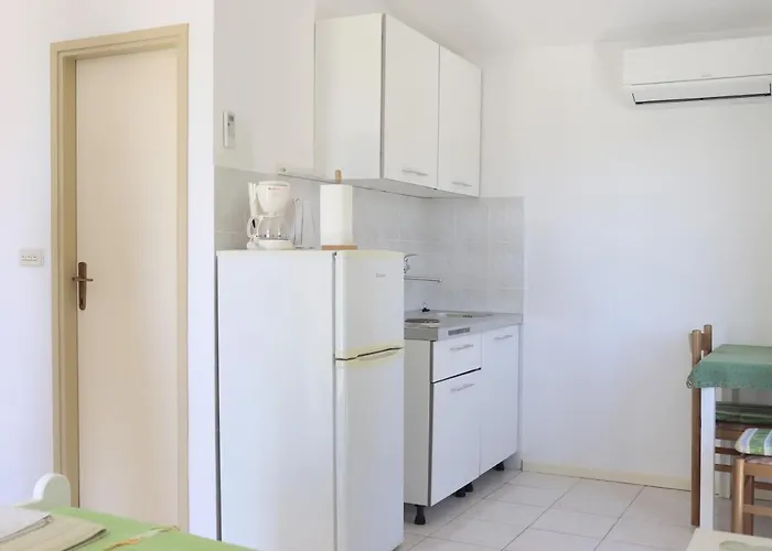 Apartment With A Parking Space Hvar - 5687